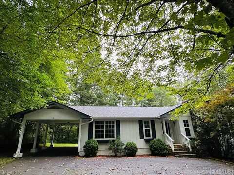 176 Hemlock Woods Drive, Highlands, NC 28741