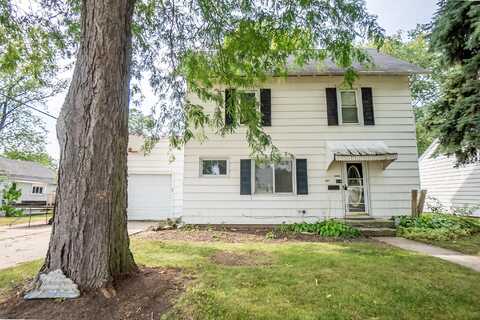 214 Weis Ave, Fond Du Lac, WI 54935