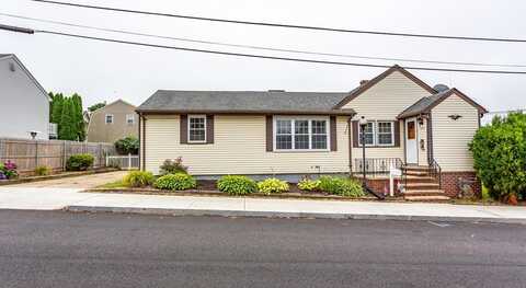 267 Sterling St, Fall River, MA 02721