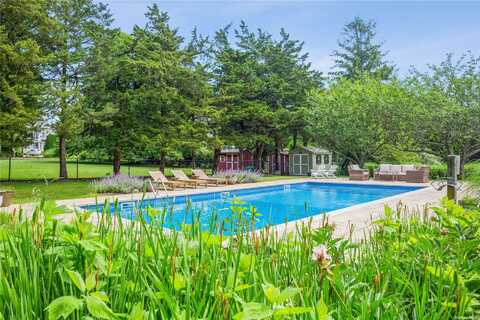 215 Northfield Lane, Southold, NY 11971