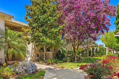 375 Avenida Castilla, Laguna Woods, CA 92637