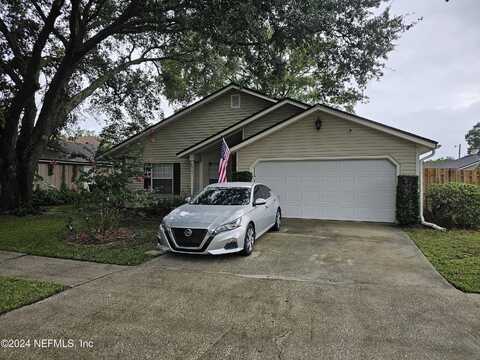 8457 SUGARTREE Drive, Jacksonville, FL 32244