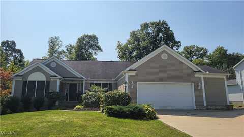 4370 Clover Drive, Ravenna, OH 44266