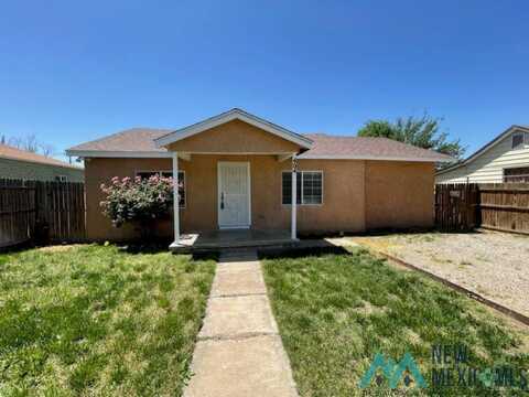 404 S Michigan Avenue, Roswell, NM 88203