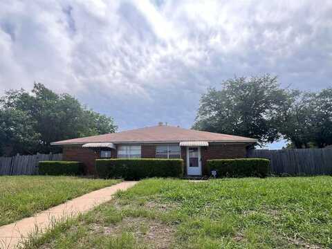 108 Valleyglen Drive, DeSoto, TX 75115