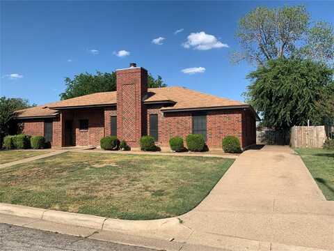 10641 Flamewood Drive, Fort Worth, TX 76140