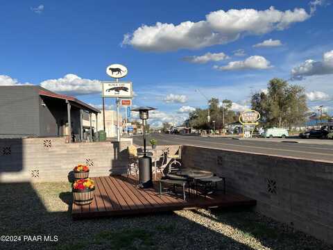 22410 W Old Hwy 66, Seligman, AZ 86337