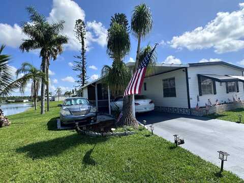 816 Strongbox Ln, Fort Myers, FL 33917