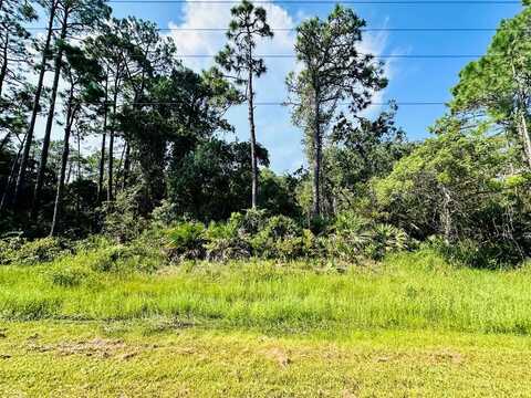265 Twin Lakes Rd, Eastpoint, FL 32328