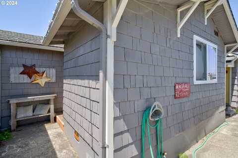 105 OCEAN BEACH BLVD, Long Beach, WA 98631