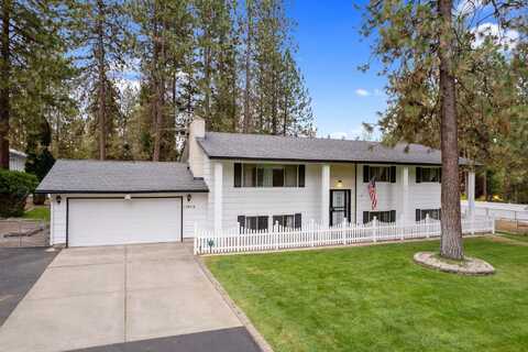 17010 N Suncrest Dr, Nine Mile Falls, WA 99026