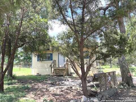 964 CONTOUR DR, Spring Branch, TX 78070