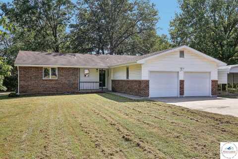 204 Oak, Windsor, MO 65360