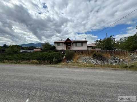 210 12th Street, SALMON, ID 83467