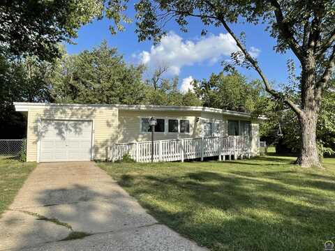 3600 SW Mulvane ST, Topeka, KS 66611