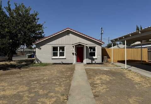 302 Walnut Street, Lemoore, CA 93245