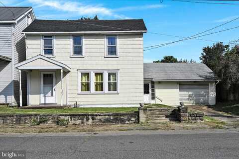 171 E MAIN STREET, RINGTOWN, PA 17967