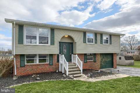 109 MAPLEWOOD DRIVE, DOVER, PA 17315