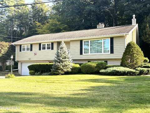 36 Pinehill Ter, North Adams, MA 01247