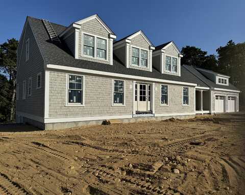 12 Turtle Run, Harwich, MA 02645