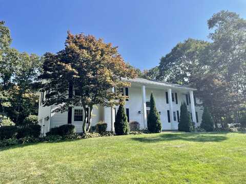 18 Oxford Road, East Sandwich, MA 02537