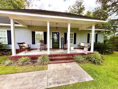 202 Live Oak St, Geneva, AL 36340