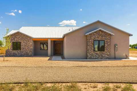 43 PEDERNAL Road, Moriarty, NM 87035