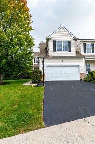 157 Willow Drive, Palmer, PA 18045