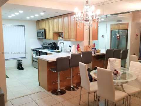 4160 Inverrary Dr, Lauderhill, FL 33319