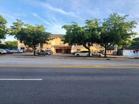 7910 Taft St, Pembroke Pines, FL 33024