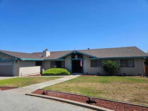 215 Rays CIR, HOLLISTER, CA 95023