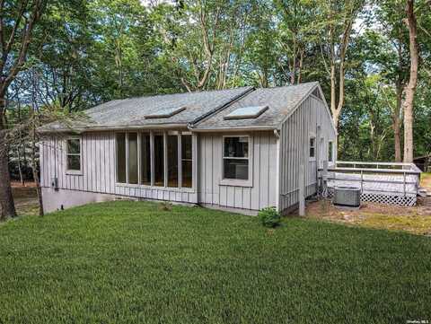 282 Dogwood Drive, Wading River, NY 11792