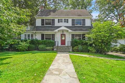 4 Sage Terrace, Scarsdale, NY 10583