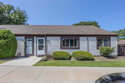 105 Whistler Court, Middle Island, NY 11953