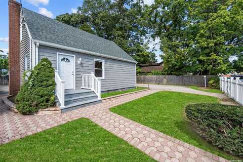 33 Wagner Avenue, Roosevelt, NY 11575