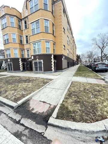 5222 W Washington Boulevard, Chicago, IL 60644