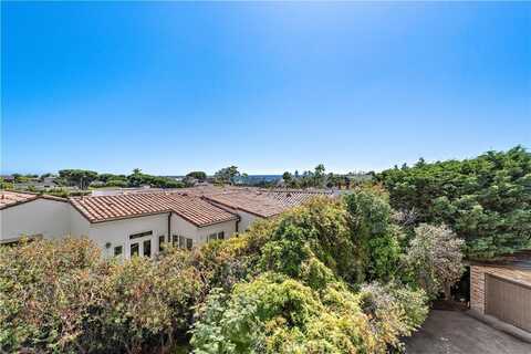 401 Columbus Circle, Corona del Mar, CA 92625