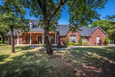 2372 Blue Spruce Drive, Blanchard, OK 73010