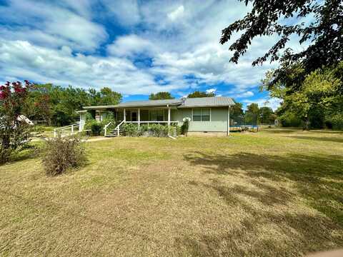 718 W. 6th Street, Kiowa, OK 74553