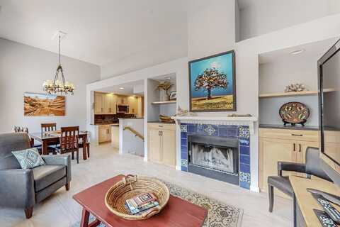 663 Bishops Lodge Road, Santa Fe, NM 87501