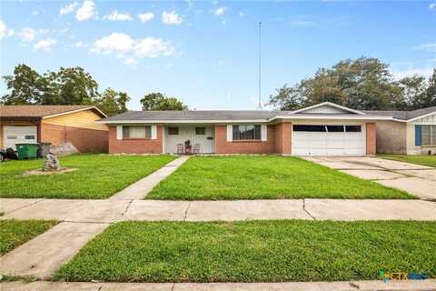 2607 E Poplar Avenue, Victoria, TX 77901