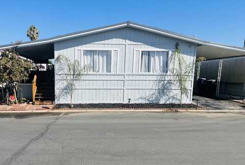 860 E Grangeville Spc. #130 Boulevard, Hanford, CA 93230