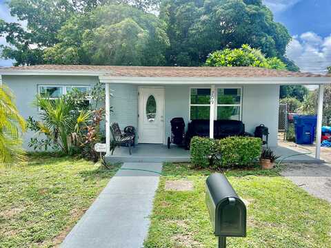 2Nd, RIVIERA BEACH, FL 33404