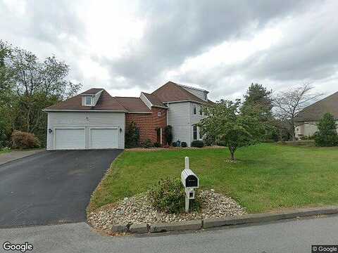 Oakmont, WILLIAMSPORT, PA 17701