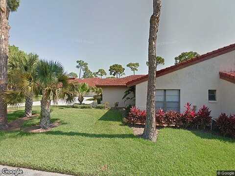 Pinecone, SARASOTA, FL 34238