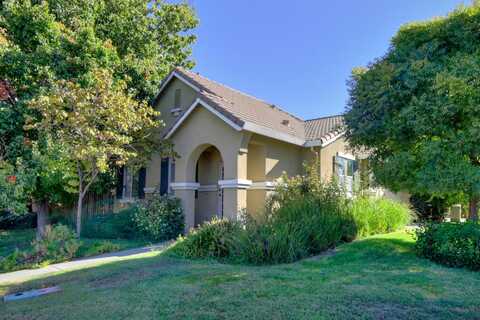 Farnham, WOODLAND, CA 95776