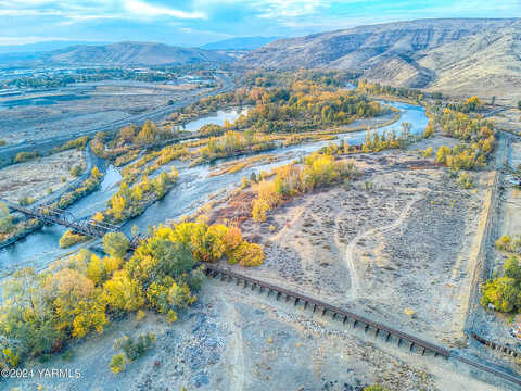 Marsh, YAKIMA, WA 98901