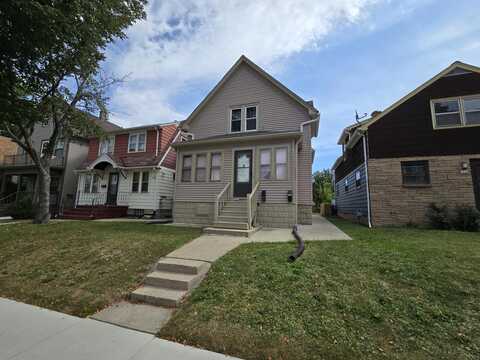 61St, MILWAUKEE, WI 53214