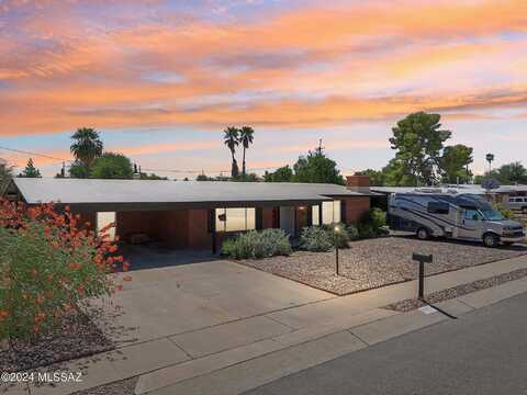 Lee, TUCSON, AZ 85715