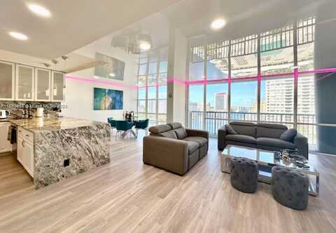 Ocean, HALLANDALE BEACH, FL 33009